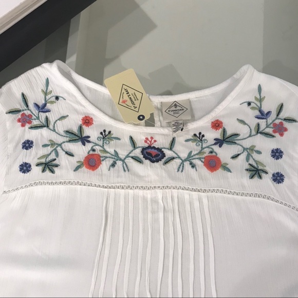 St. John’s Bay Embroidered Top - Picture 3 of 4